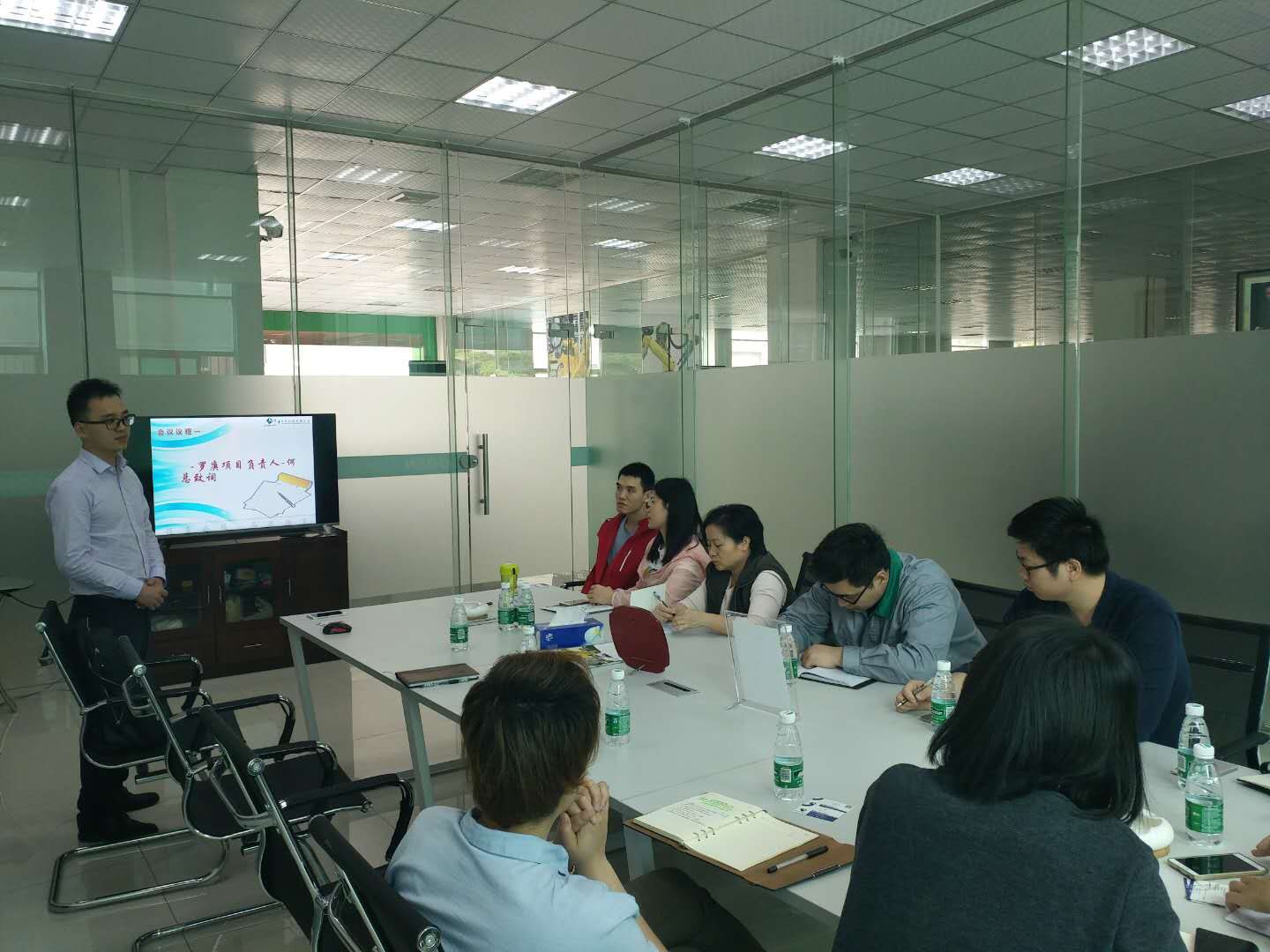 祝贺罗庚机器人签约顺景九州体育在线（中国）唯一官方网站